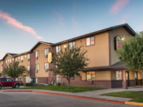 ซุปเปอร์ 8 บายวินด์แฮม นัมปา โรงแรมในแนมปา