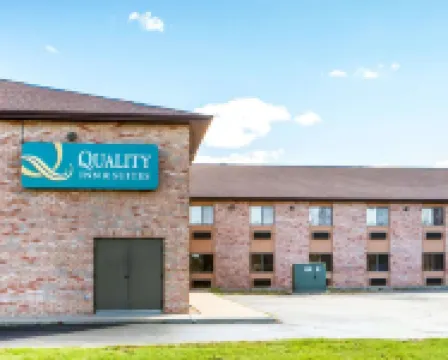 Quality Inn & Suites Kimberly - Appleton East Hotels near Lawrence University