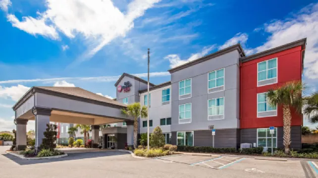 Best Western Plus Chain of Lakes Inn  Suites
