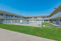Motel 6 Kansas City, MO - Airport Hotels in Sioux Township