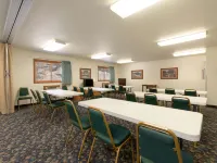 Super 8 by Wyndham Hill City/Mt Rushmore/ Area Hotels in Hill City