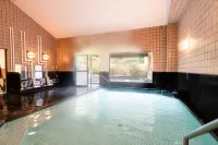 Nanki Shirahama Tore Tore Village Hotels in Kamitonda