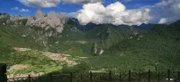 Zha Ga Na Gana Manyuan Homestay (Dari Viewing Platform)