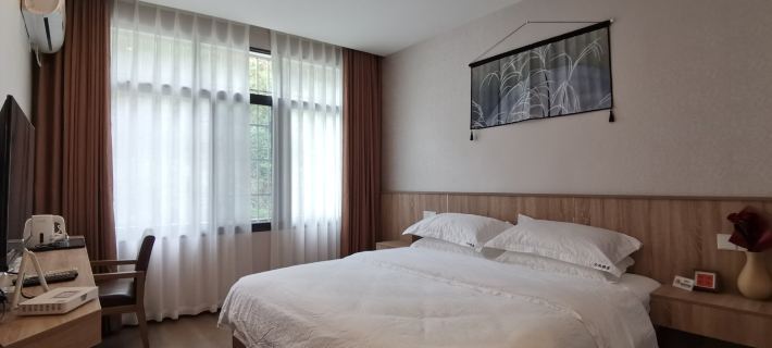 Pingwu Yunshang Yaju Homestay (Fujiang South Road West Section) Hotels in Pingwu