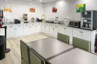 Quality Inn - breakfast