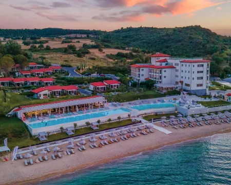 Mount Athos Resort Hotels in Aristotelis