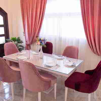 Villa Sandra_ up to 10 Persons - Feel Home Away from Home Dining/Meeting Rooms