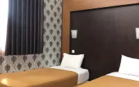 Edotel Klaten Hotell i Merbung