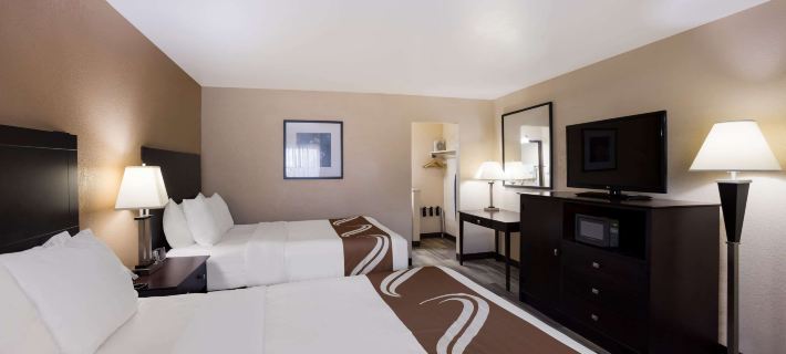 Quality Inn & Suites Big Rapids Near University Hotels in Mecosta County