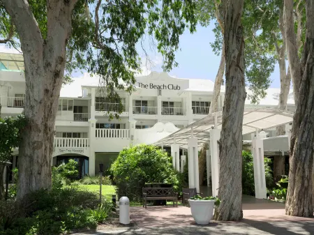 Peppers Beach Club & Spa Palm Cove