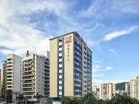 Ibis Florianopolis Các khách sạn gần Escape One