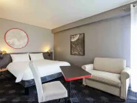 Ibis Styles Paris Mairie de Montreuil Hotels near Plus Values