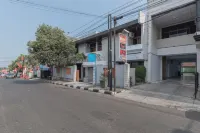Hotel Vankana Syariah Kuningan RedPartner Hotels in Kuningan