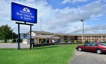 American Inn & Suites Russellville