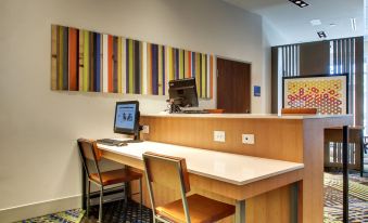 Holiday Inn Express & Suites Charleston NE MT Pleasant US17