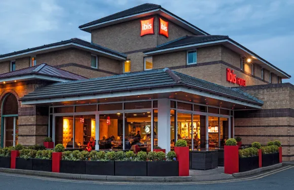 宜必思倫敦巴爾金酒店