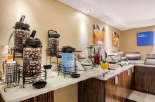 Comfort Inn Edgewater on Hudson River Hotels in Edgewater