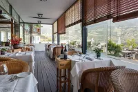 Bio & Wellnesshotel Pazeider - Healing Garden above Meran Hoteles en Rabland