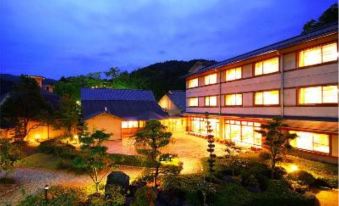 Hotel Silk Onsen Yamabiko