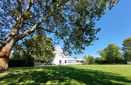 Heinrich Pesch Hotel Отели в г. Людвигсхафен