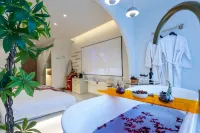 Liangyue Buwan B&B (Gouyan Street Branch)