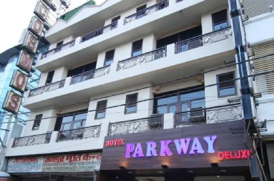 Hotel Parkway Deluxe Hotels near National Gandhi Museum