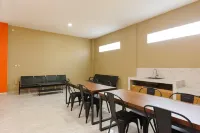 RedDoorz near GSG UNILA Lampung Hotel di Brantiraya