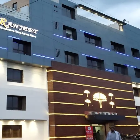 Hotel Ranjeet Akola