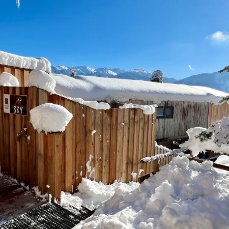 Sky-Chalet Отели в г. Имст