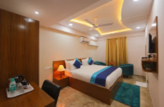 Royal Ace Stopover Hotels near REVA University