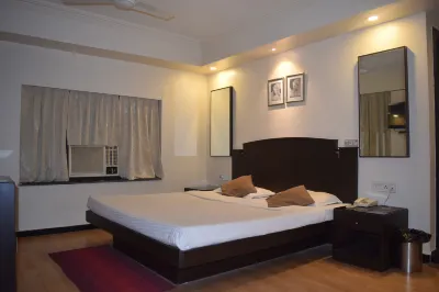 Hotel Harjit Residency