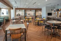 Fairfield Inn & Suites Huntsville Redstone Gateway - Parkplatz