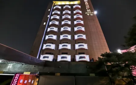 Born Hotel Cheongju