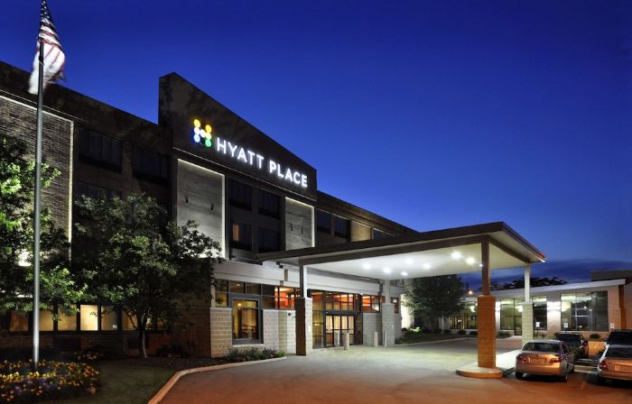Comfort Suites Milwaukee West
