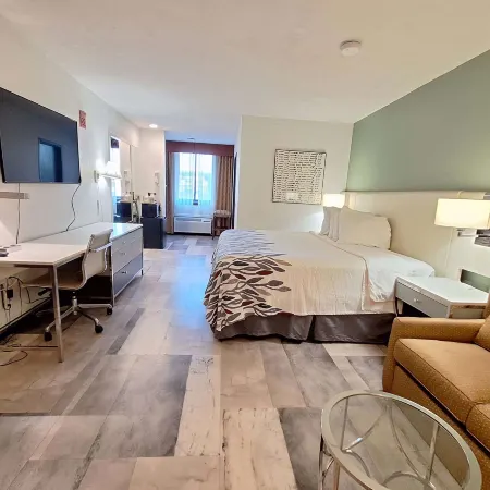 Travelodge by Wyndham Indianapolis Speedway
