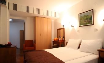 Hotel Polar Star