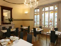Hôtel de Normandie - servizio colazione