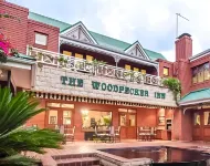 The Woodpecker Inn Hotel a Donkerhoek