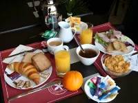 The Originals City, Hôtel le Gayant, Douai Hotel a Estrees