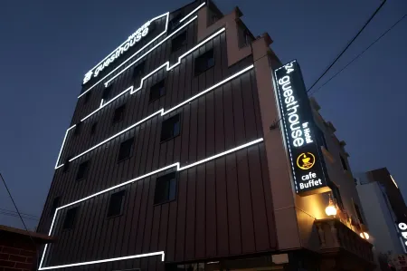 24 Guesthouse Suncheon Отели в г. Сунчхон