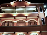 Hotel del Carmen, en El Centro- Desayuno Incluido !