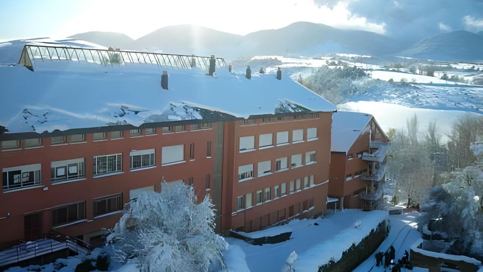 Residencia Albergue Jaca