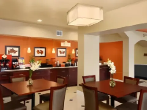 Lone Star Inn & Suites