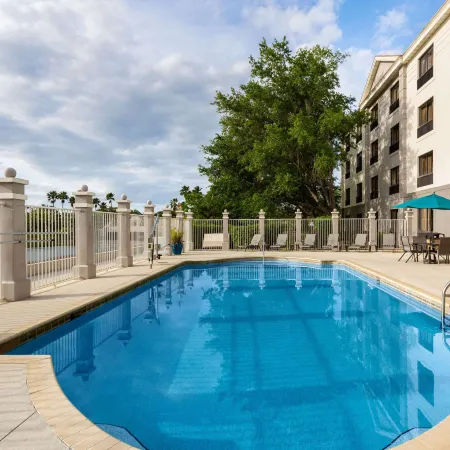 La Quinta Inn & Suites by Wyndham Bonita Springs Naples N.