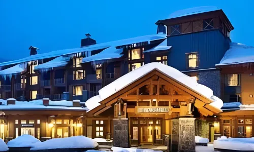 Nita Lake Lodge