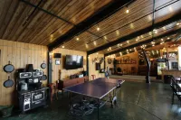 Wapiti Lodge