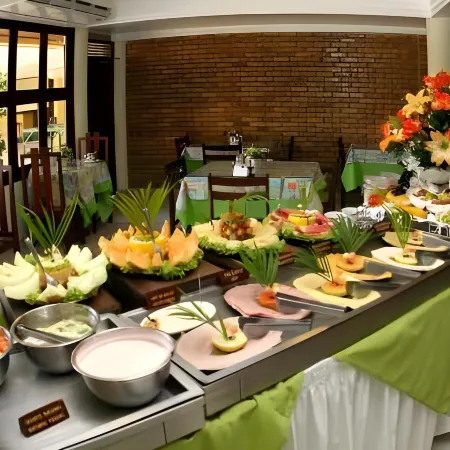 Pizzato Praia Hotel