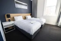 The Albion Hotel - parking
