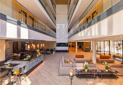 LUA 리조트 벌러톤퓌레드