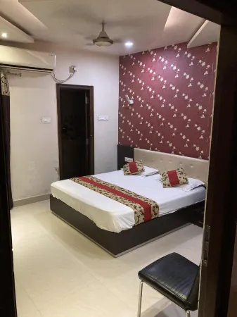 Hotel Sea Rock Отели рядом с достопримечательностью «PVR Ridhi Sidhi Mall, Sri Ganganagar»